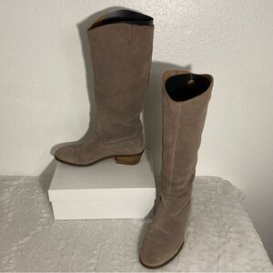 Frye and Co Caden Stitch Suede Tall Boots Women’s Size 7.5M Mushroom / Taupe